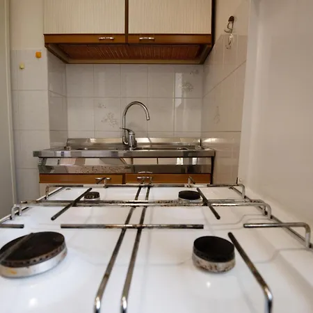 Santa Caterina - Near Maserati, Ferrari Museum & Railway Lägenhet *