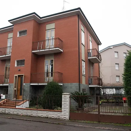 Apartment Santa Caterina - Near Maserati, Ferrari Museum & Railway Modena